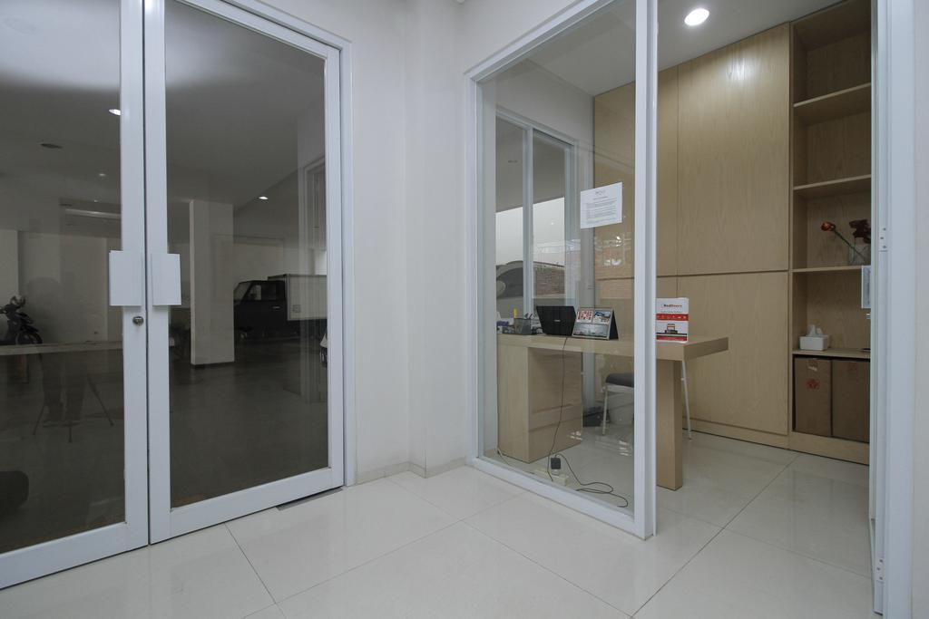 Hotel Mk House Scbd Jakarta Exterior foto